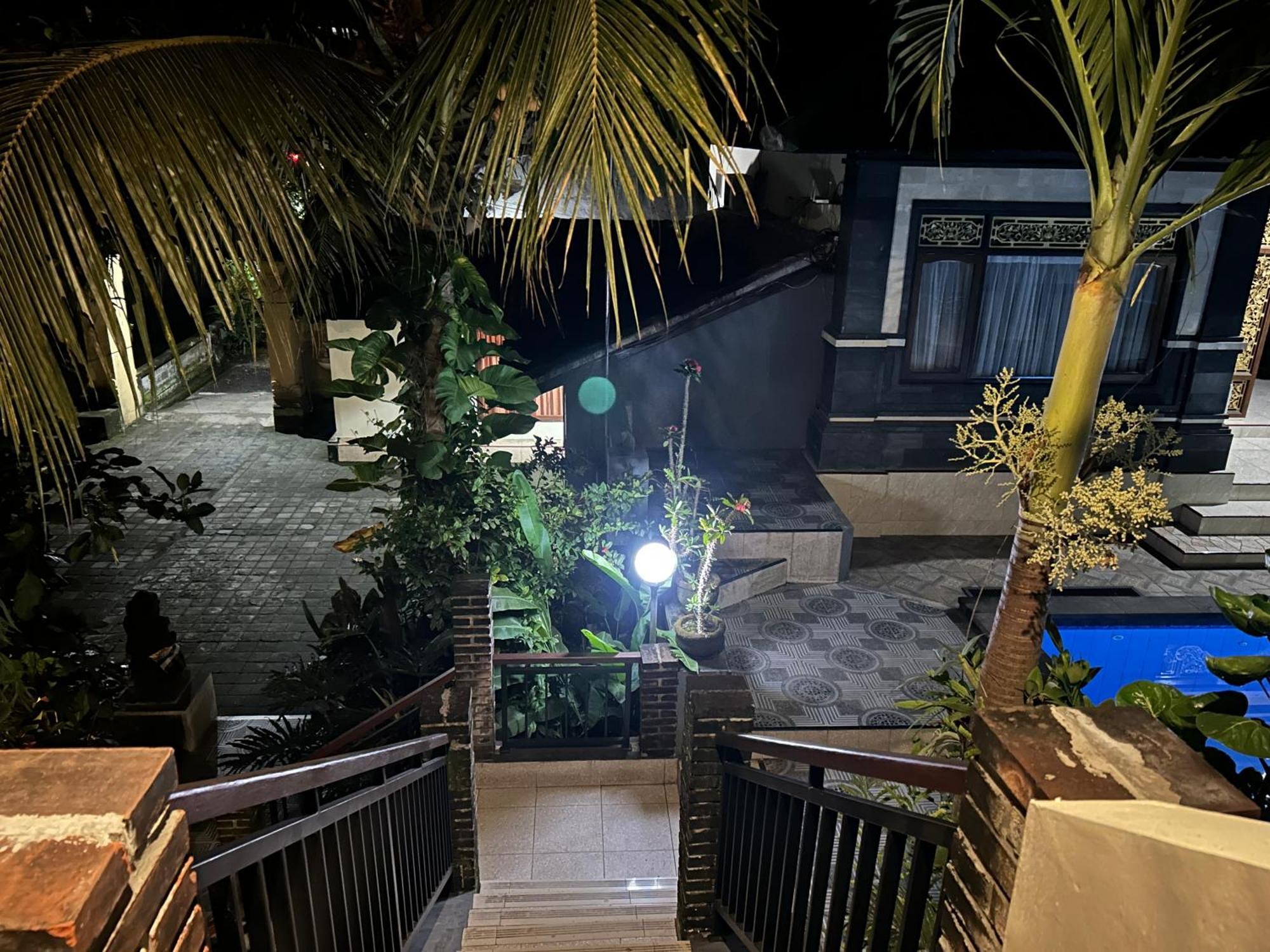 Balimas Wisma tamu *